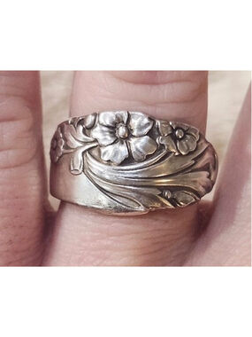 Oneida "Evening Star" silverplate spoon ring Size 8 1950s Vintage Jewelry